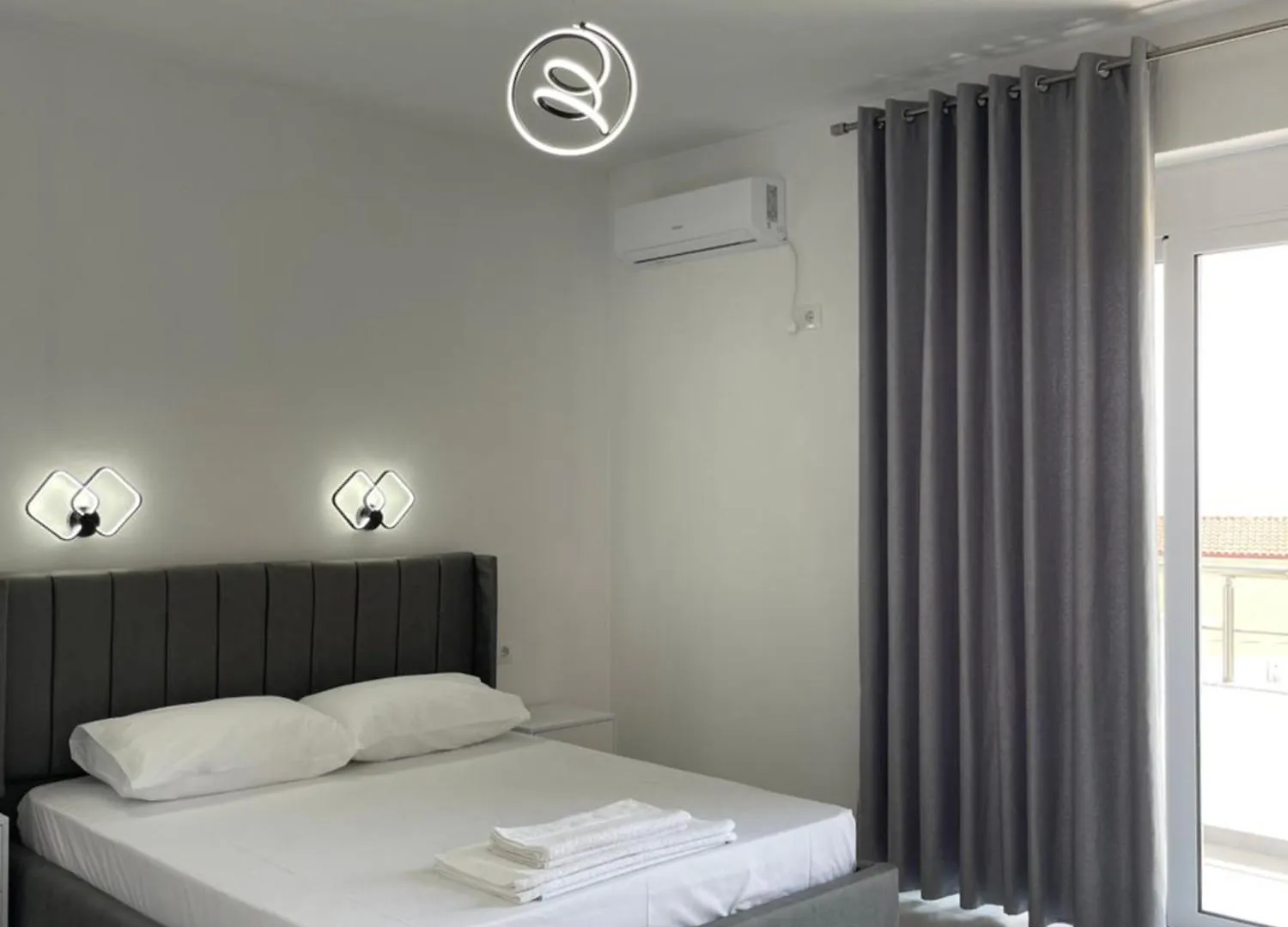 White House Dami Apartment Sarande 0*,