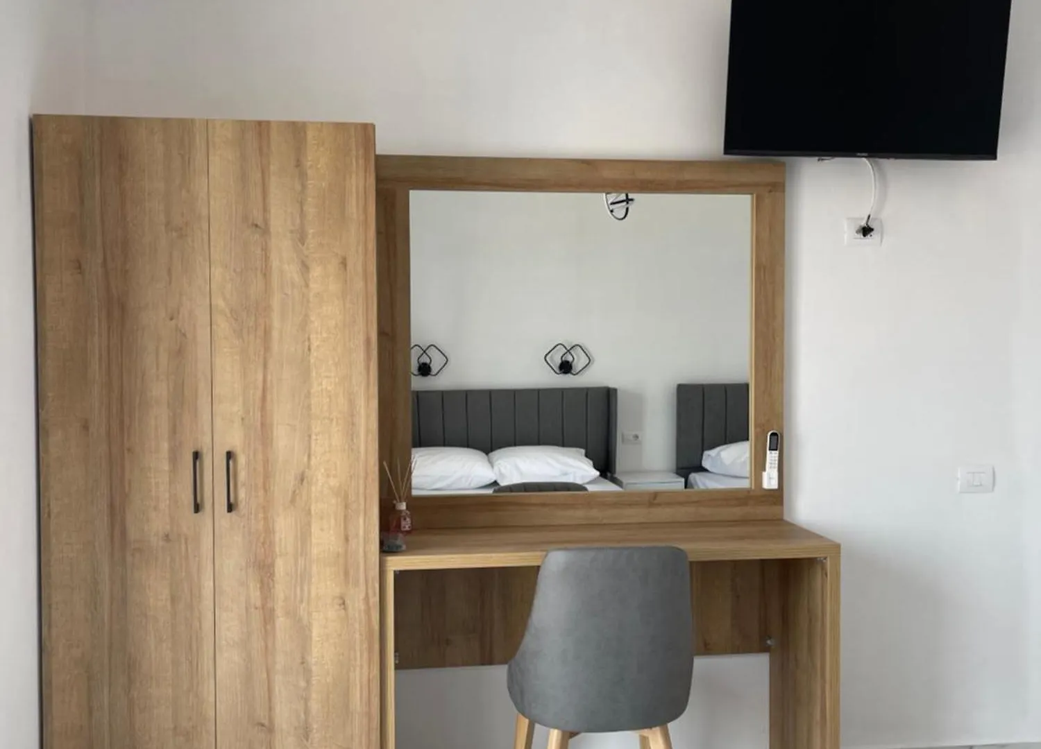 White House Dami Apartment Sarande